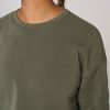Sal i llum - detalle cuello Sudadera cristiana Sal i llum, detalle del cuello