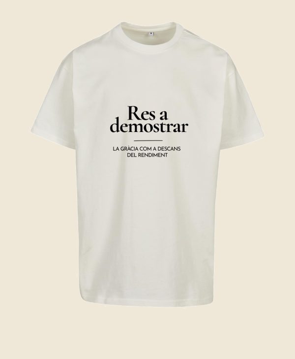 Res a demostrar - mockup tamano uniforme Camiseta cristiana oversize Res a demostrar - colección GRÀCIA